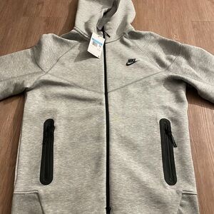 Nike Sportswear Tech Fleece Windrunner FB7921-063 Hoodie Men's Medium Gray